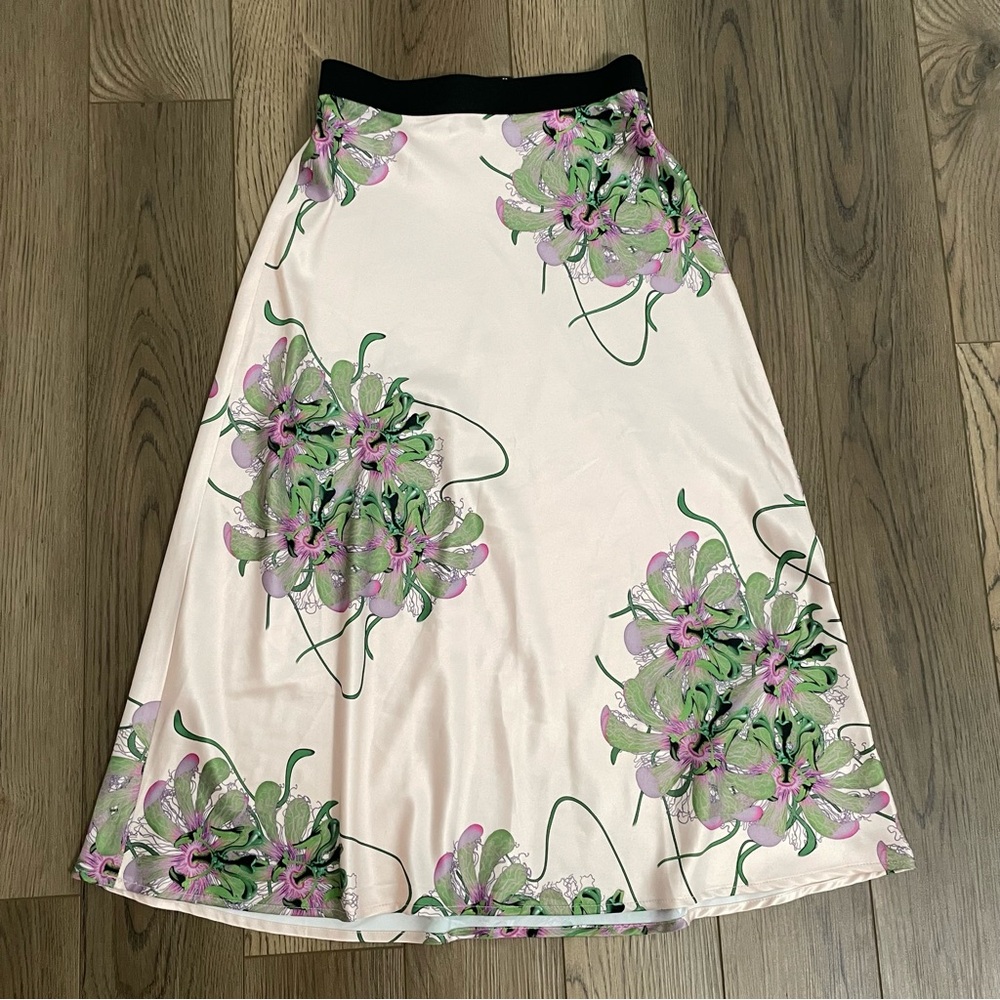 Hot Lava x‎ Ram Han Passion Midi Floral Skirt